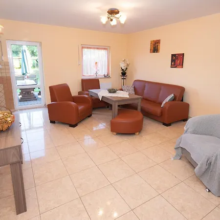 Letniskowe Cessatio Rusinowo Holiday home *